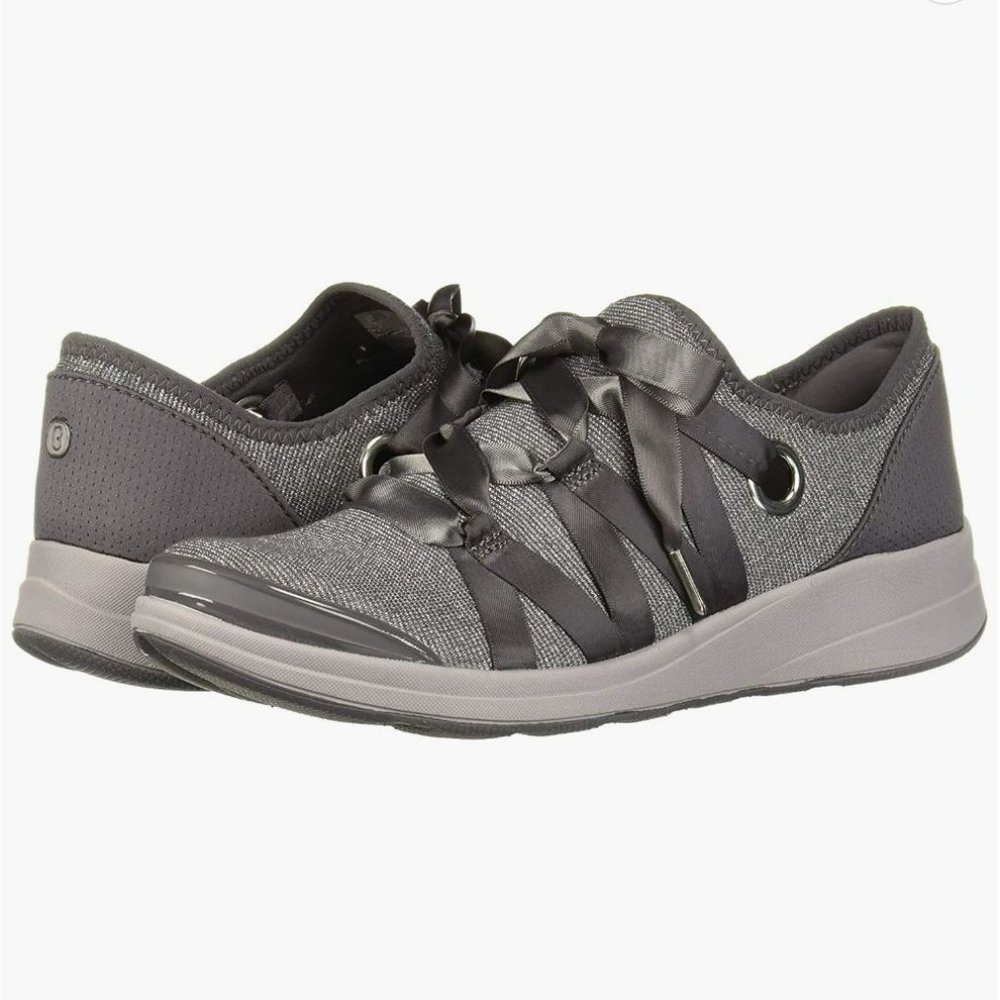 Bzees Inspire Sneaker Plum Kitten Sparkle Fabric Women's size 8 NEW IN BOX